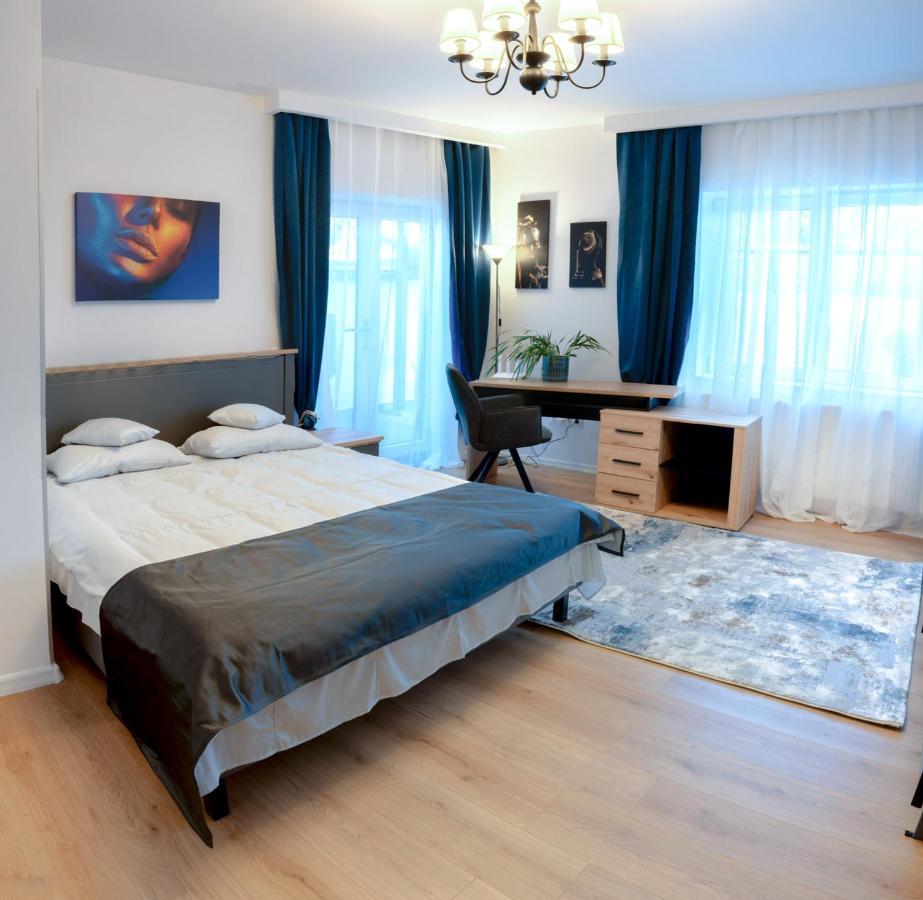 Cris Apartments Targu Mures Exterior photo